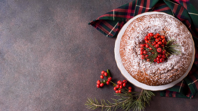 Amazing and Easy Christmas Cake Recipe